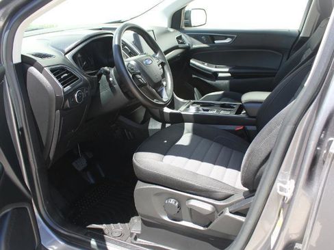 Used 2022 Ford Edge SE w/ Black Appearance Package AWD/4WD image 9