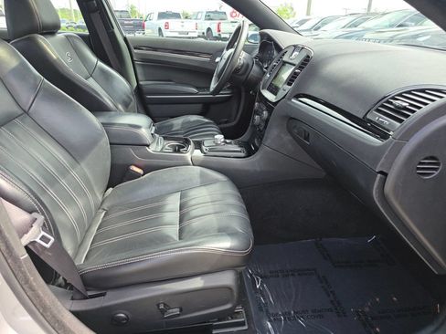 Used 2023 Chrysler 300 S RWD image 15