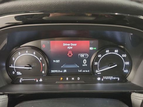 Used 2022 Lincoln Corsair AWD w/ Premium Package image 11