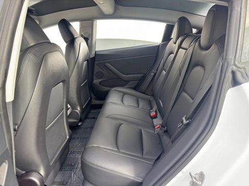 Used 2023 Tesla Model 3 Standard Range image 39