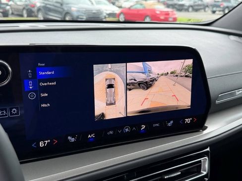 New 2026 Chevrolet Traverse LT w/ Sun and Wheel Package FWD image 22
