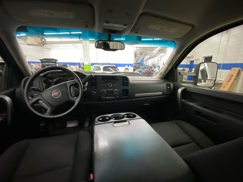 Used 2013 GMC Sierra 2500 SLE w/ SLE Preferred Package AWD/4WD image 27
