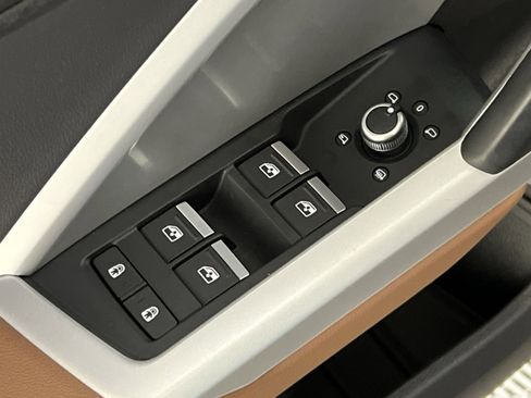 Used 2024 Audi Q3 2.0T Premium image 13