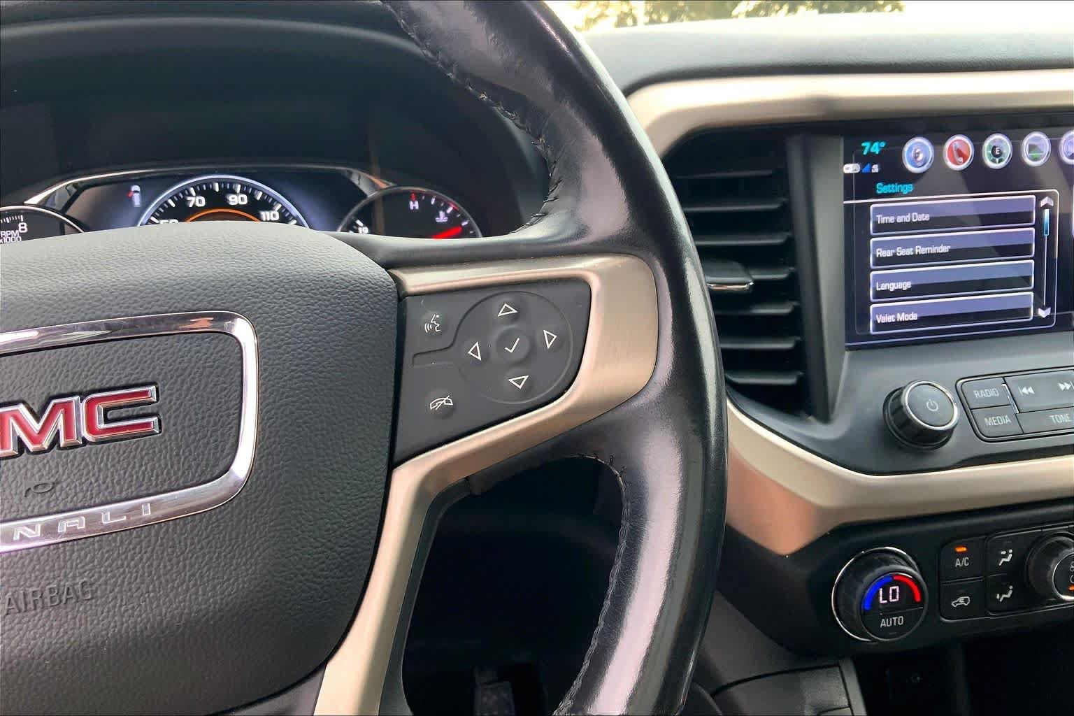 Used 2019 GMC Acadia Denali AWD/4WD image 25
