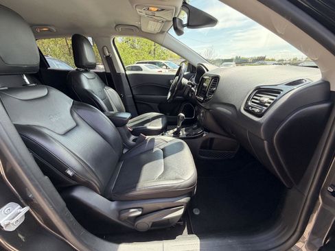 Used 2019 Jeep Compass Limited AWD/4WD image 28