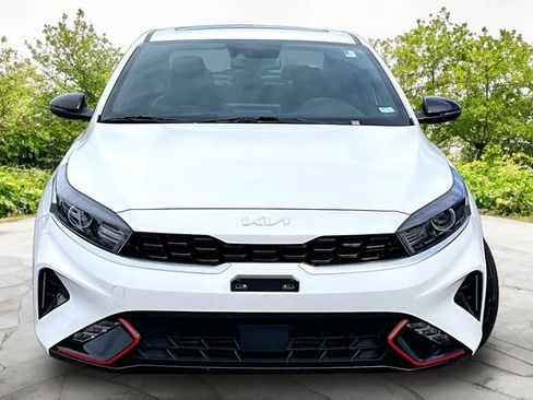 Used 2023 Kia Forte GT-Line w/ GT-Line Premium Package FWD image 2