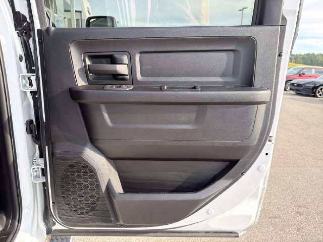 Used 2025 RAM 2500 Tradesman w/ Chrome Appearance Group AWD/4WD image 28