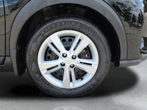 Certified 2025 Nissan Kicks Play S FWD image 33