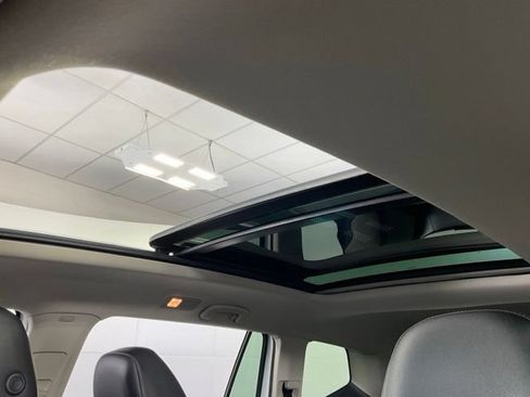 Used 2019 Volkswagen Atlas SEL AWD/4WD image 26
