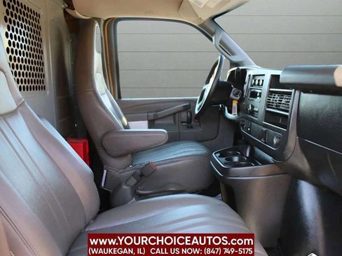 Used 2017 GMC Savana 2500 Extended image 11