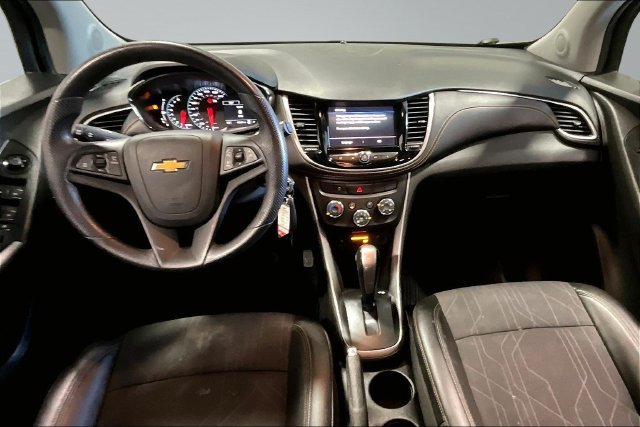 Used 2021 Chevrolet Trax LT FWD image 7