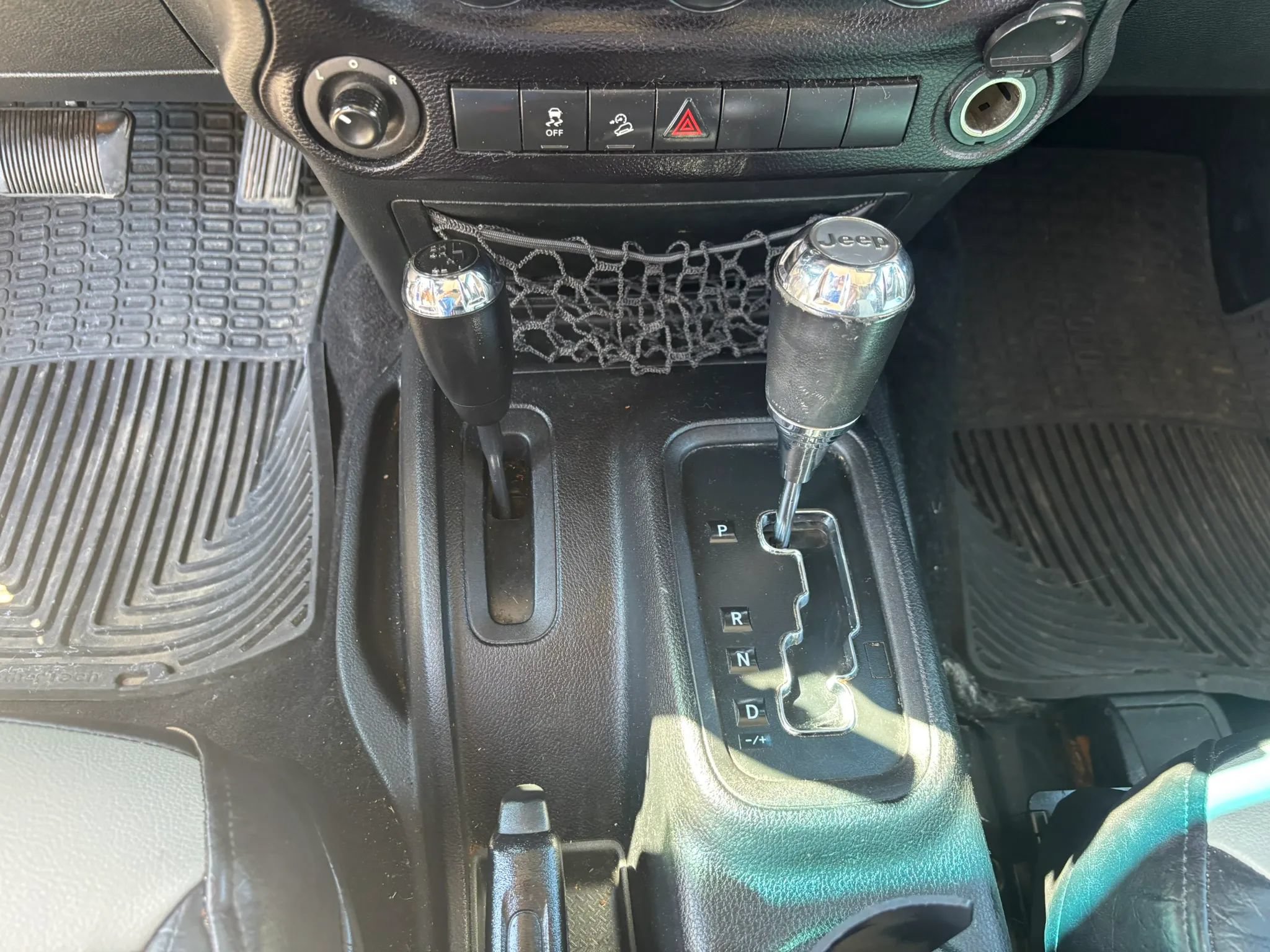 Used 2015 Jeep Wrangler Sport AWD/4WD image 21