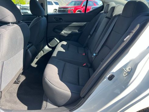 Used 2025 Nissan Altima 2.5 SV FWD image 22