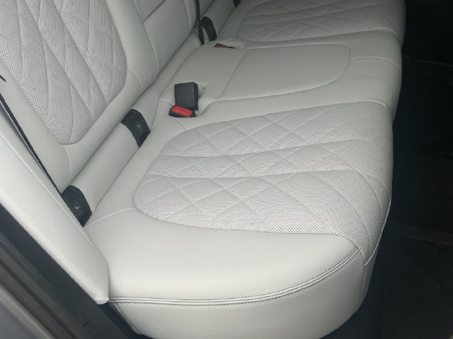 Used 2026 BMW X5 xDrive40i w/ M Sport Package AWD/4WD image 22