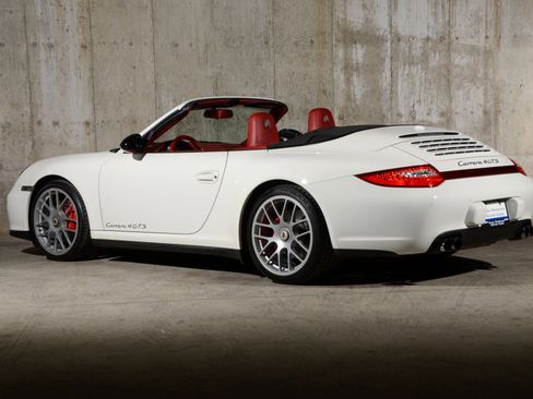 Used 2012 Porsche 911 Carrera 4 GTS image 11