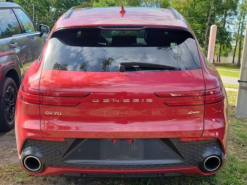 Used 2023 Genesis GV70 2.5T w/ Sport Prestige Package AWD/4WD image 10