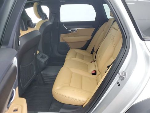 Used 2017 Volvo V90 T6 Cross Country image 14