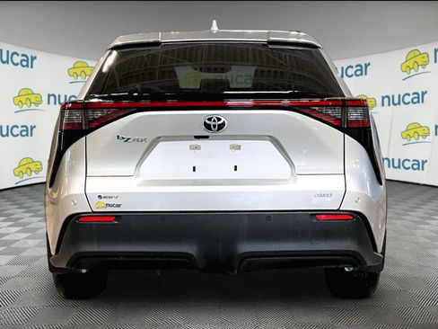 Used 2024 Toyota bZ4X XLE w/ Weather Package image 5