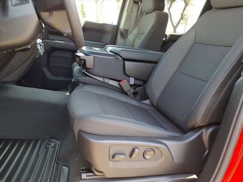 New 2026 Chevrolet Silverado 1500 Custom image 9