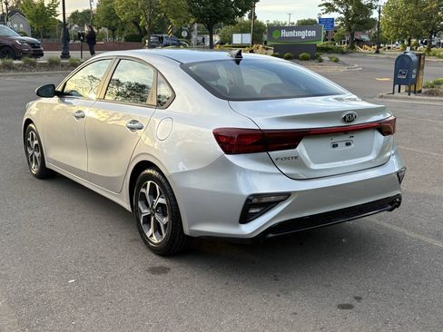 Used 2021 Kia Forte LXS FWD image 14