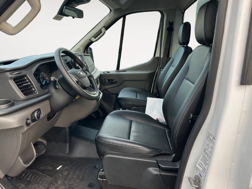 Used 2025 Ford Transit 350 w/ Exterior Upgrade Package RWD image 8