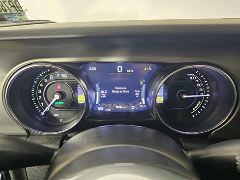 Used 2023 Jeep Wrangler Unlimited Rubicon 4xe w/ Cold Weather Group AWD/4WD image 24