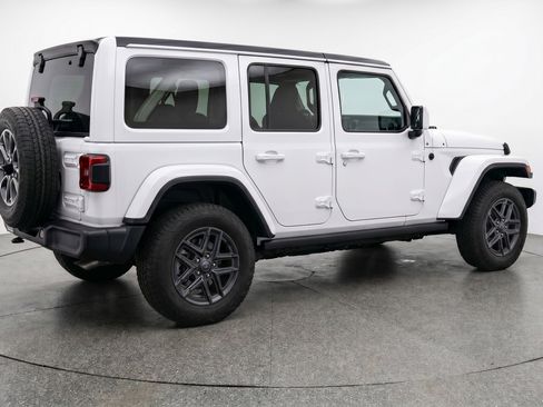 Used 2025 Jeep Wrangler Unlimited Sport AWD/4WD image 9