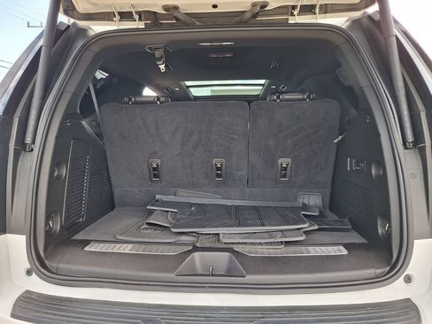 Used 2021 Chevrolet Tahoe High Country RWD image 13