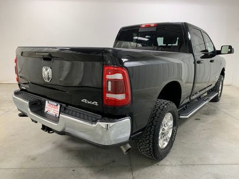 Used 2022 RAM 2500 Big Horn w/ Level C Equiment Group image 9