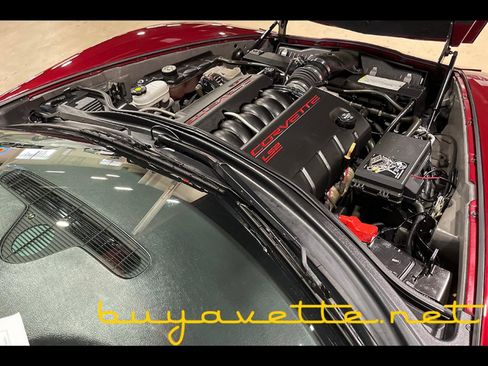 Used 2007 Chevrolet Corvette Coupe w/ Preferred Equipment Group RWD image 25
