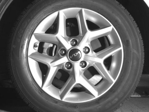 Used 2025 Kia Soul LX w/ LX Technology Package image 12