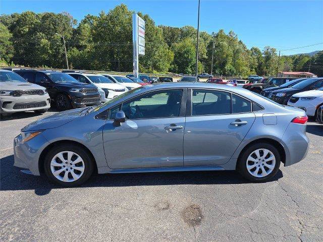 Used 2024 Toyota Corolla LE FWD image 7