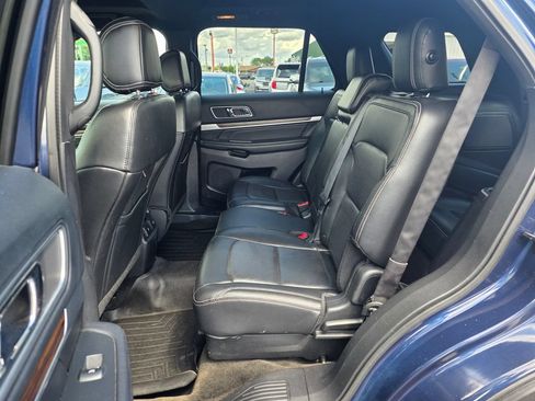 Used 2016 Ford Explorer Limited w/ Equipment Group 301A AWD/4WD image 11