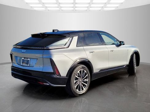 New 2026 Cadillac Lyriq Premium Sport image 5