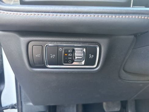 Used 2025 Lincoln Aviator Reserve w/ Equipment Group 201A image 10