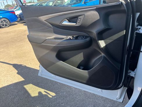 Used 2025 Buick Envista Sport Touring image 20