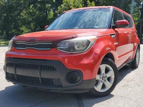 Used 2019 Kia Soul FWD image 1