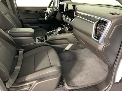 Used 2025 GMC Canyon Elevation w/ Convenience Package image 16