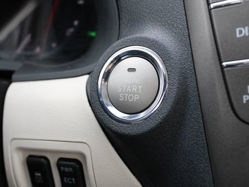 Used 2010 Lexus IS 350C RWD image 15