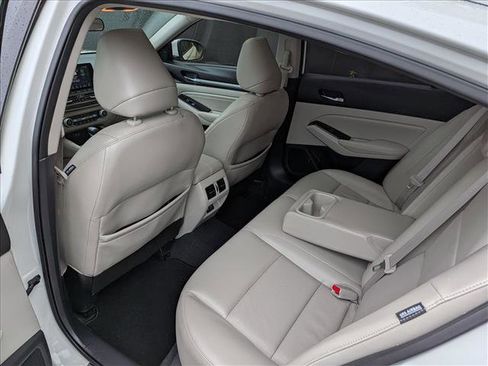 Used 2021 Nissan Altima 2.5 SL FWD image 20