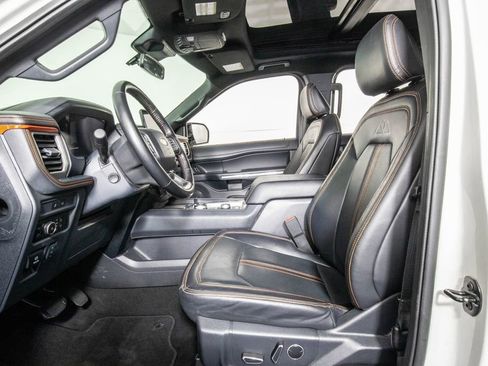 Used 2024 Ford Expedition Timberline image 9