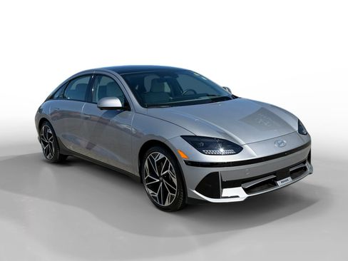 Certified 2023 Hyundai Ioniq 6 Limited RWD image 7