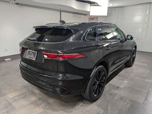Used 2025 Jaguar F-PACE R-Dynamic S image 27