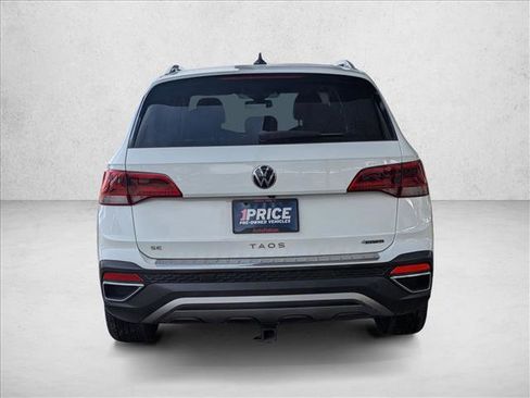 Used 2022 Volkswagen Taos SE image 6