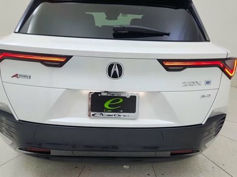 Used 2024 Acura ZDX A-Spec image 12
