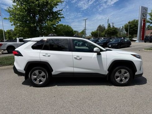 Used 2023 Toyota RAV4 XLE w/ Convenience Package AWD/4WD image 4