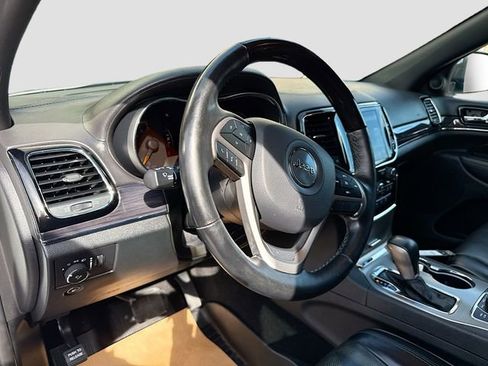 Used 2020 Jeep Grand Cherokee Overland image 10