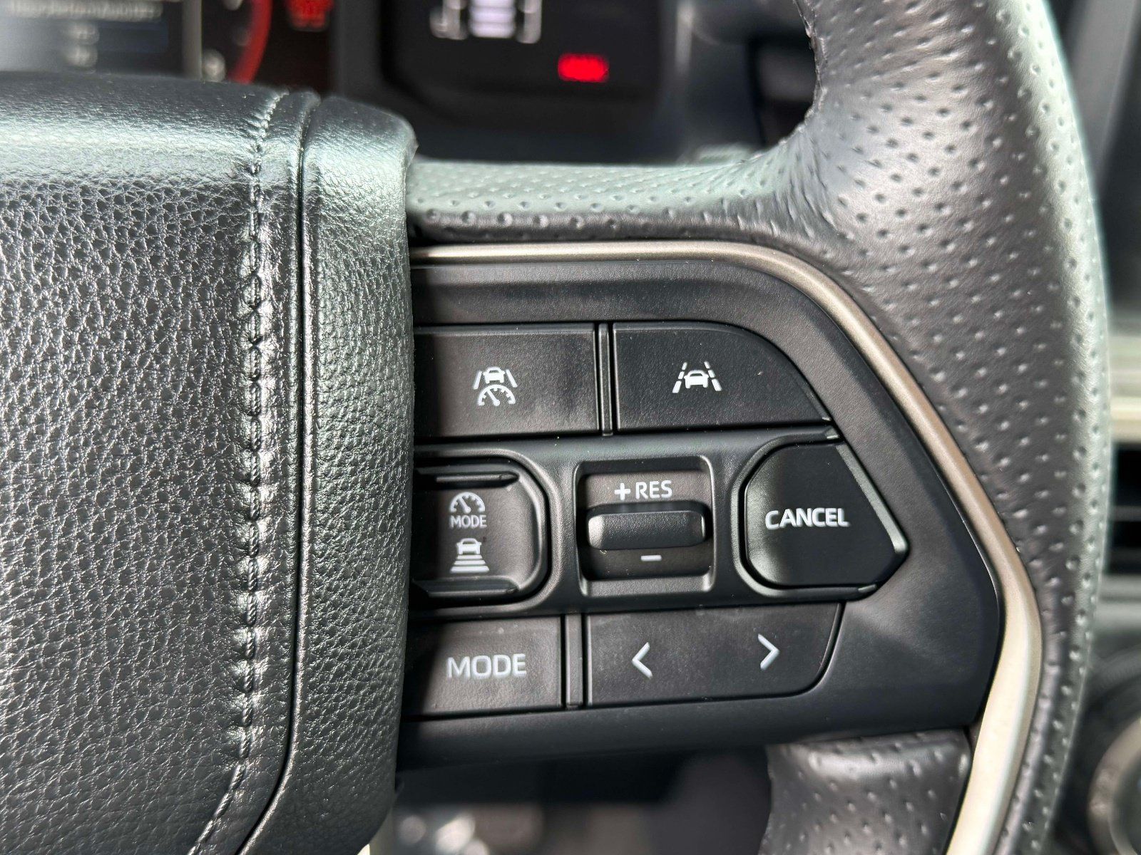 Used 2026 Toyota 4Runner SR5 AWD/4WD image 20