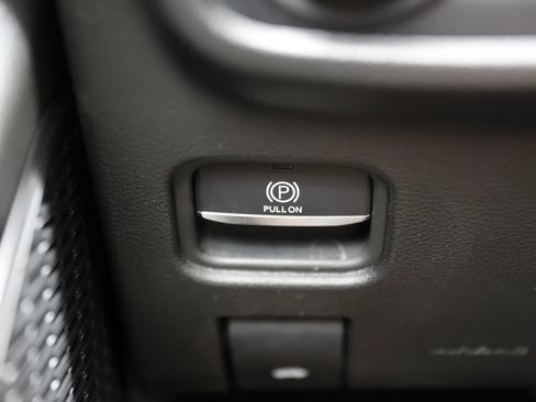 Used 2023 Jeep Grand Cherokee Trailhawk w/ Luxury Tech Group III AWD/4WD image 41