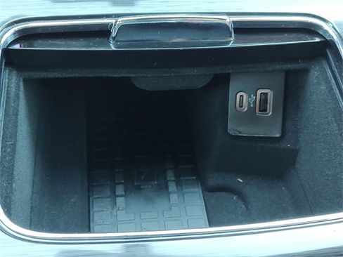 Used 2021 Lincoln Nautilus Reserve image 14